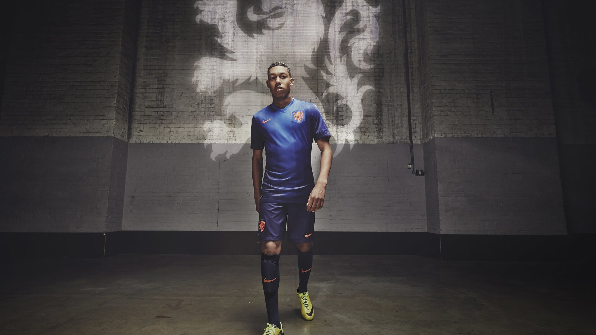 MILAN体育-德甲球队研究高强度比赛中体能衰减与失误率关系,体能衰退 第2张 MILAN体育-德甲球队研究高强度比赛中体能衰减与失误率关系,体能衰退 第2张