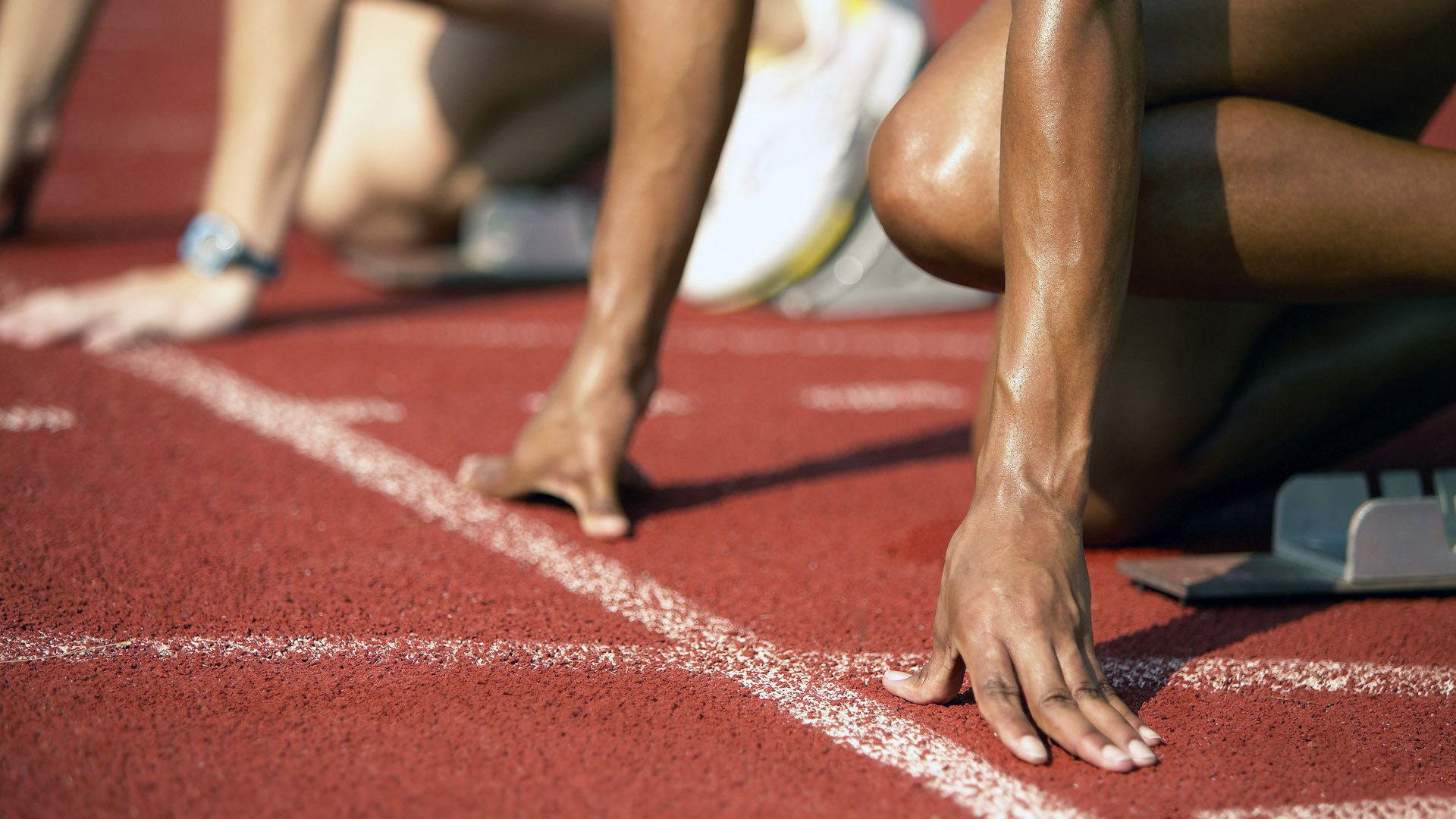 网球中年组“轻赛程”公开赛 只打短盘保护身体